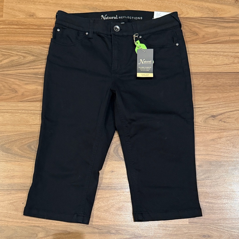 Natural Reflections Black Capri Pants